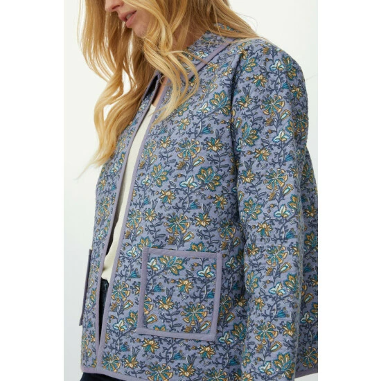 Mantaray Watercolour Floral Collar Quilted Jacket For Female 3 Mantaray Watercolour Floral Collar Quilted Jacket For Female - Image 3