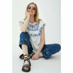 Mantaray Sleeveless Embroidered Yoke Frill Detail Top For Female -Cheap Mantaray Store unnamed file 1491