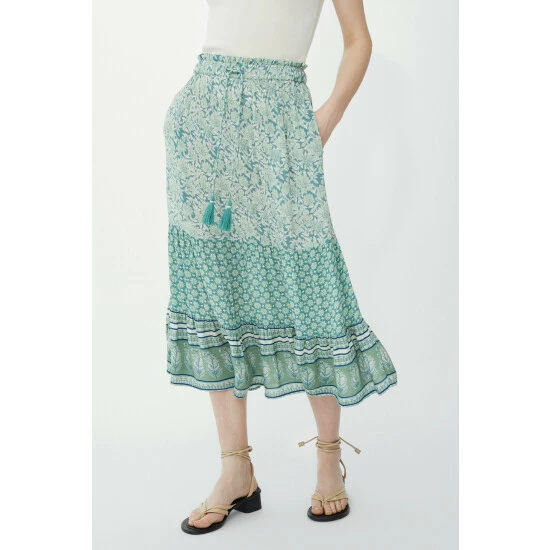 Mantaray Floral Leaf Mix & Match Crepe Midi Skirt For Female 2 Mantaray Floral Leaf Mix & Match Crepe Midi Skirt For Female - Image 2